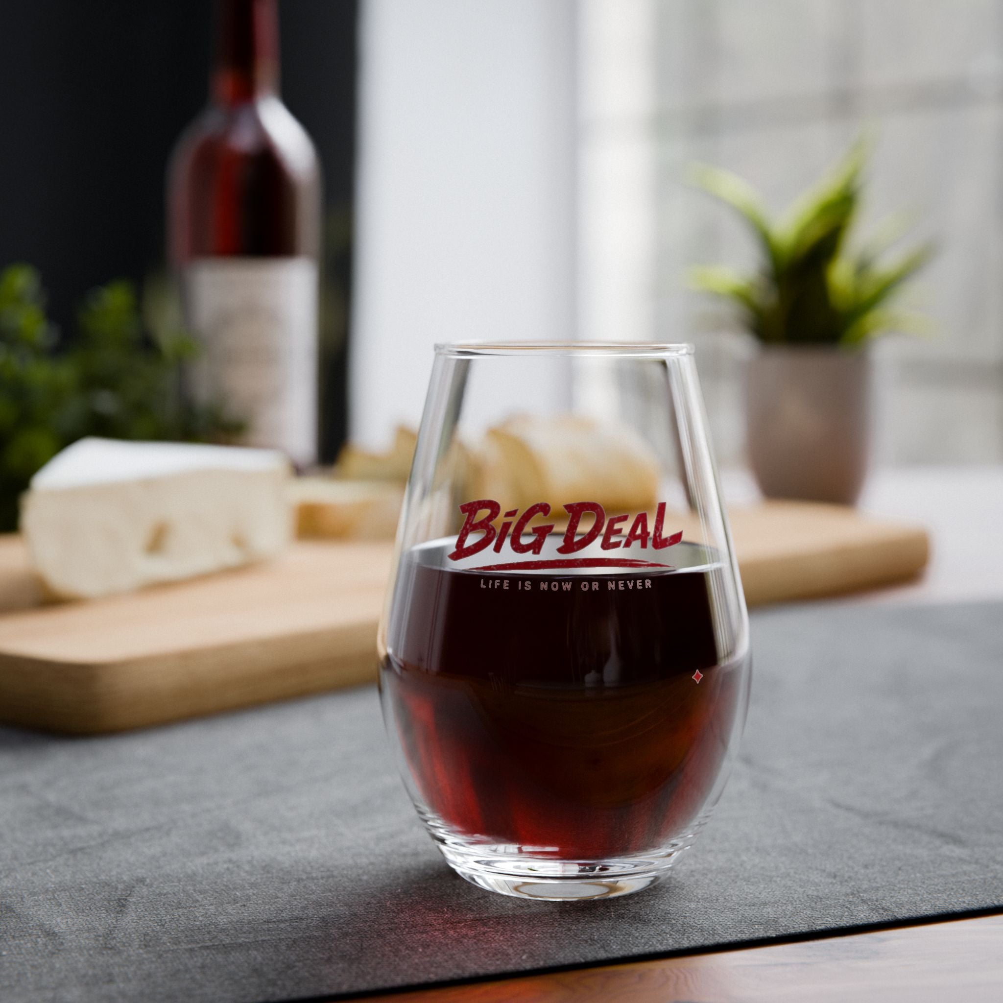 BiG DeaL™ Stemless Wine Glass — Red Script